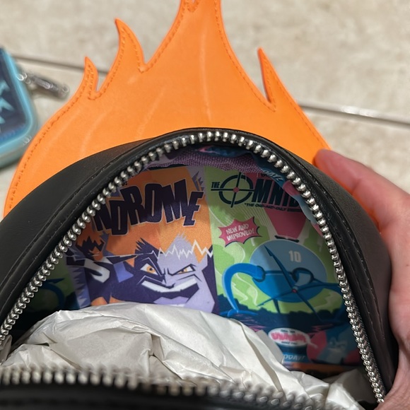 NWT Incredibles loungefly BACKPACK and WALLET - Picture 7 of 10